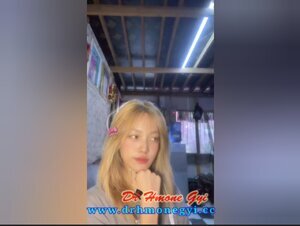 စောက်ဖုတ်ကိုလိုးပေးမဲ့သူမရှိတော့ရတဲ့ဟာနဲ့ပဲထိုးနေရတယ် မြန်မာလိုးကား